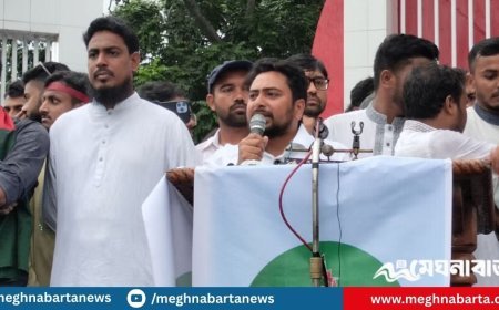 ভয় দেখিয়ে প্রশাসন ব্যবহার করে লুটেরাদের রাষ্ট্র ক্ষমতায় আসিন হতে দেবে না এনসিপি: নাহিদ ইসলাম