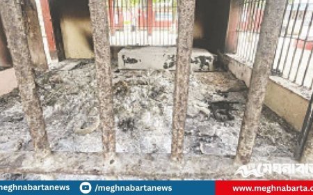 জুলাই গণ-অভ্যূত্থানে ১৭ কারাগারে হামলা হদিস নেই ৭০০ কারাবন্দির
