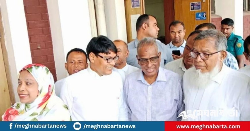 দুদকের মামলায় খালাস হানিফ পরিবহনের মালিক