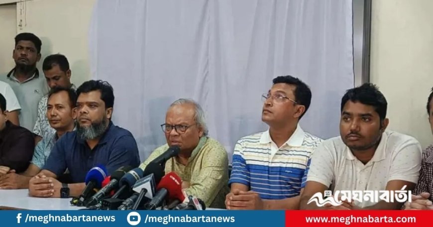 বোমাবাজি করে বিএনপিকে দমানোর চেষ্টা, হাসিনার পথে হাটঁছেন ইন্টেরিম : রিজভী