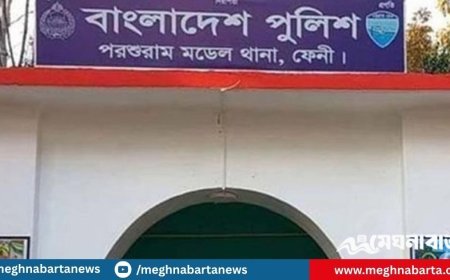 পরশুরামে মুক্তিযোদ্ধা কমপ্লেক্সে আগুন, আটক ১