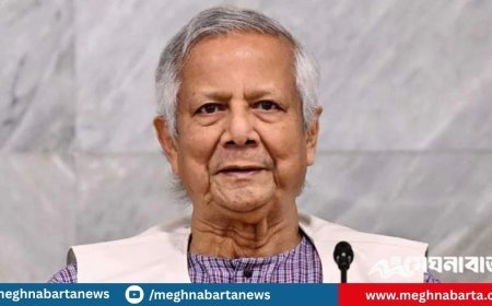 সচিবালয়ে প্রধান উপদেষ্টা, নিরাপত্তা জোরদার