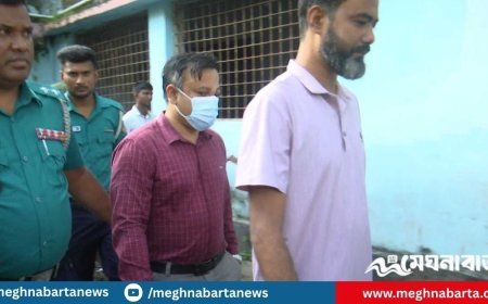 রংপুর মেডিকেল কলেজে নারীর সঙ্গে অপ্রীতিকর অবস্থায়  আটক ড্যাব নেতা ডাঃ মারুফ