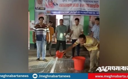 আ.লীগের কর্মী আসায় দুধ দিয়ে ধোয়া হলো বিএনপি অফিস