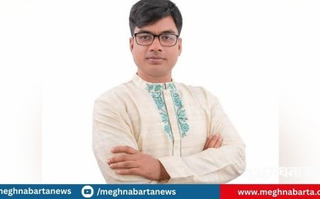 ডাকসু ভিপির মনোনয়ন জমা দিলেন ছাত্রলীগের সাবেক নেতা, বিক্ষোভ শিক্ষার্থীদের