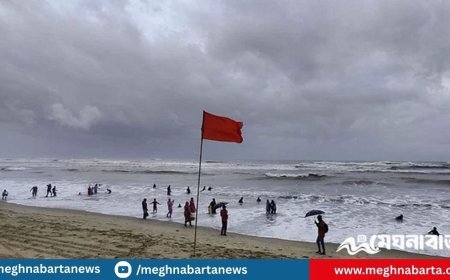 চার সমুদ্রবন্দরে ৩ নম্বর সতর্কসংকেত