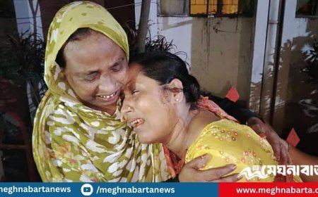 কুমিল্লায় মোটরসাইকেল থেকে নামিয়ে ১৮ মামলার আসামিকে কুপিয়ে হত্যা