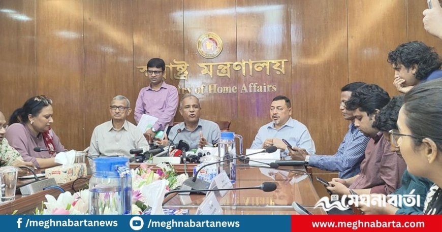 ভোটের আগে সব এসপি-ওসি বদলি হবেন লটারির মাধ্যমে : স্বরাষ্ট্র উপদেষ্টা
