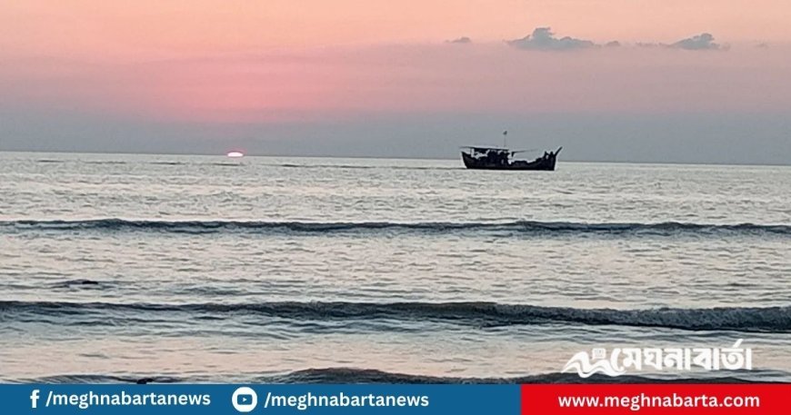সৈকতে ভেসে এলো লাল কম্বল মোড়ানো অজ্ঞাত মরদেহ