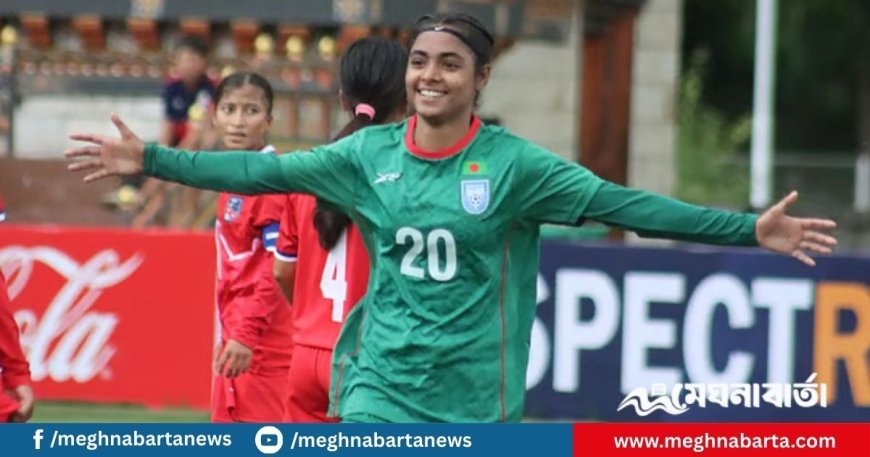 সৌরভীর হ্যাটট্রিকে আশা বাঁচিয়ে রাখল বাংলাদেশ