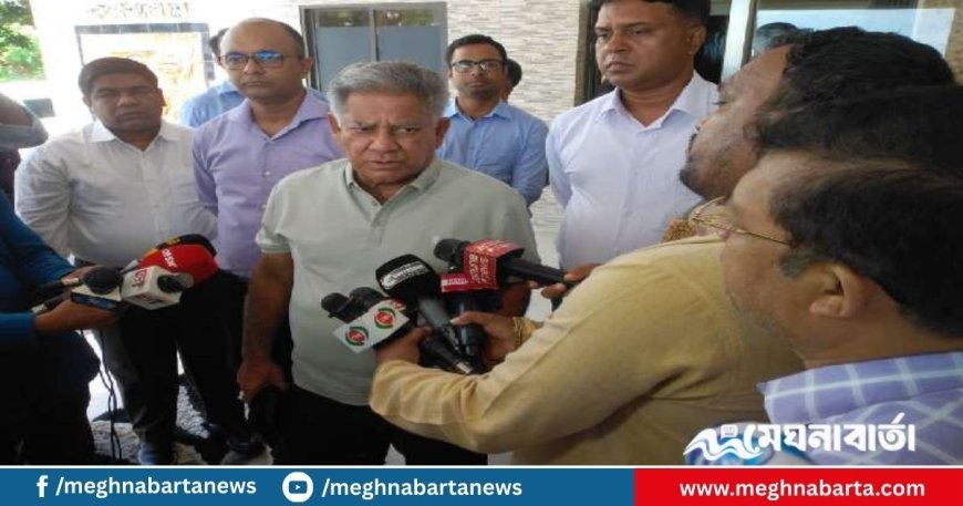 একটি গোষ্ঠী নাফ নদী থেকে বাংলাদেশি জেলেদের ধরে নিয়ে যাচ্ছে : উপদেষ্টা সাখাওয়াত হোসেন