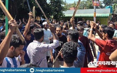 হল ছাড়ার নির্দেশ প্রত্যাখ্যান করে বাকৃবি শিক্ষার্থীদের বিক্ষোভ