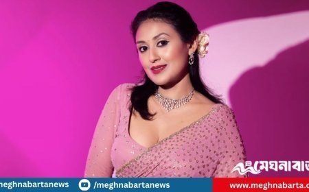 ফের আবেদনময়ী রূপে ধরা দিলেন কুসুম শিকদার