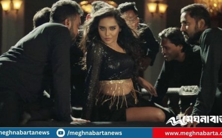 আইটেম গানে সামিরা খান মাহি