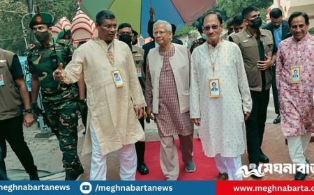 ঢাকেশ্বরী মন্দির পরিদর্শন প্রধান উপদেষ্টার