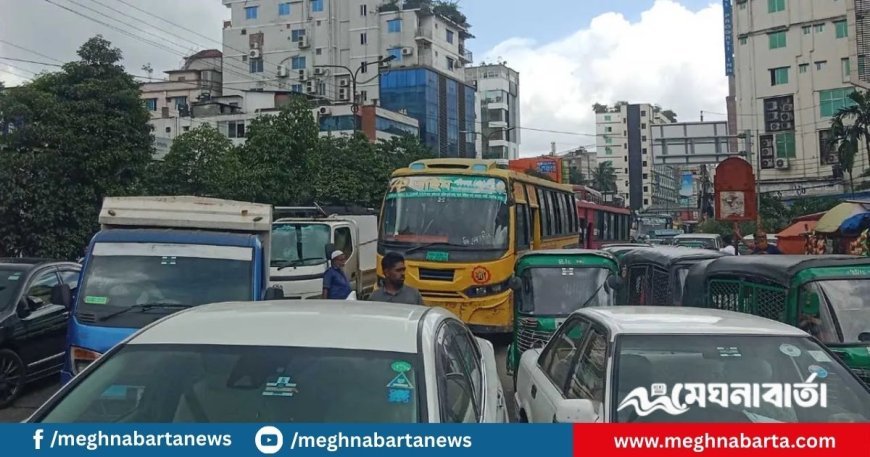 কুড়িলে সড়ক অবরোধ, বন্ধ যান চলাচল