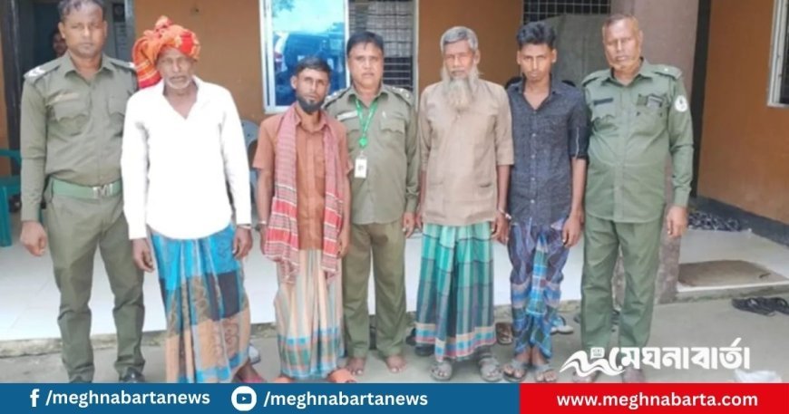 সুন্দরবন থেকে ৪ জেলে গ্রেপ্তার