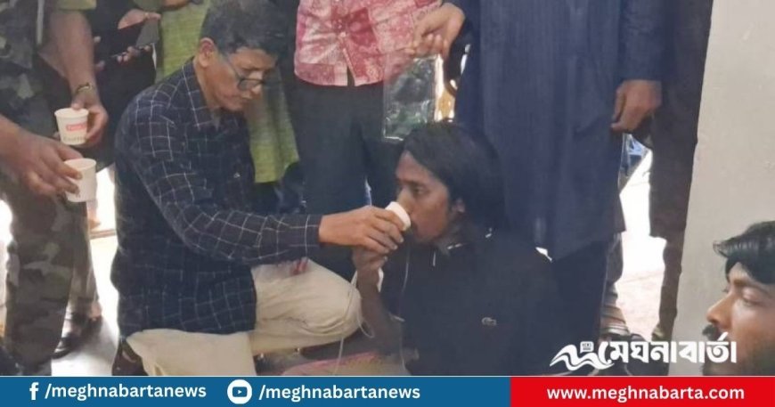 ৫৩ ঘণ্টা পর উপাচার্যের আশ্বাসে অনশন ভাঙলেন চবির ৯ শিক্ষার্থী