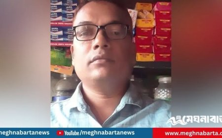 থানার সামনের দোকানে ব্যবসায়ীকে গলাকেটে হত্যা