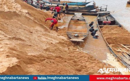 সাদাপাথরের পর এবার যাদুকাটা নদীর বালু লু’ট; থামাতে ব্যর্থ প্রশাসন