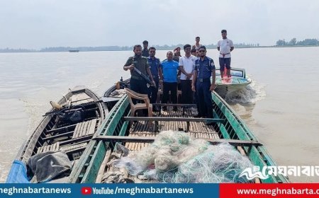 ইলিশ রক্ষা অভিযানে গিয়ে অস্ত্র খোয়ালেন আনসার সদস্য