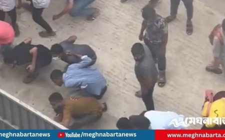 চট্টগ্রাম ইপিজেডে পোশাক কারখানার শ্রমিকদের দুই পক্ষের মধ্যে সংঘর্ষ