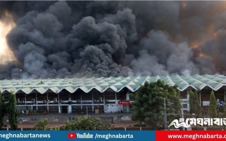 আগুনে পুড়ে ছাই শত কোটি টাকার পণ্য, ব্যবসায়ীদের মাথায় হাত