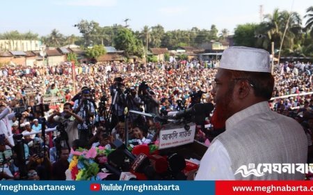 জন্ম নিয়েই বাপের সঙ্গে পাল্লা দিও না: গোলাম পরোয়ারের হুঁশিয়ারি