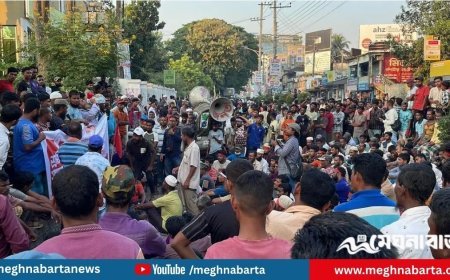 সিলেটে ব্যাটারিচালিত রিকশা চালুর দাবিতে সড়ক অবরোধ