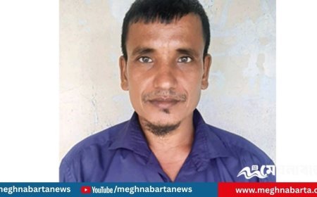 নেত্রকোনায় মোটরসাইকেলে পিকআপের ধাক্কা, বিআরডিবি কর্মকর্তা নিহত