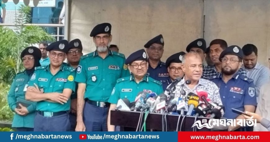 পুলিশের ওপর হামলা আগের তুলনায় কিছুটা কমেছে : স্বরাষ্ট্র উপদেষ্টা