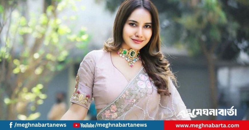 নিজের অভিনয়ে সন্তুষ্ট নন ফারিণ!