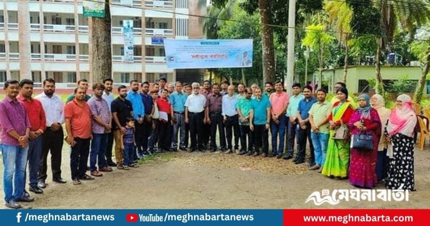 কর্মবিরতিতে নেমেছে দেশের সব সরকারি কলেজ শিক্ষকরা