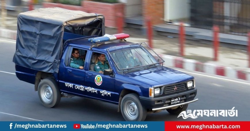 চোর আটক করতে গিয়ে পুলিশের গাড়ির চাবি চুরি