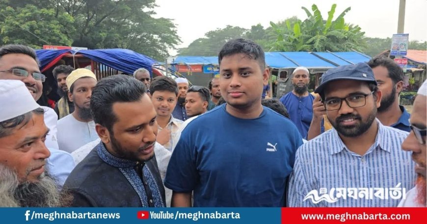 দেশের সমস্যা সমাধানে জনগণের পাশে দাঁড়ানোর আহ্বান হাসনাত আবদুল্লাহর