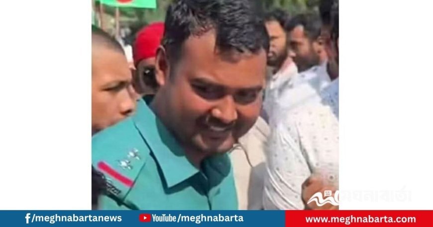 রিজভীর পা ধরে সালাম করায় পুলিশ সার্জেন্ট ক্লোজড