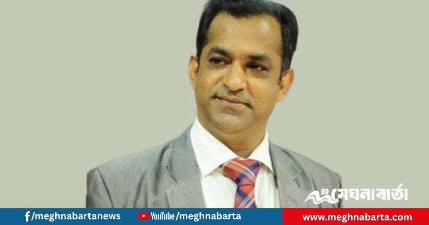 সায়ন্থের কড়া মন্তব্য: ঘি খেতে চান? ভদ্রভাবে চামচ দিয়ে খান