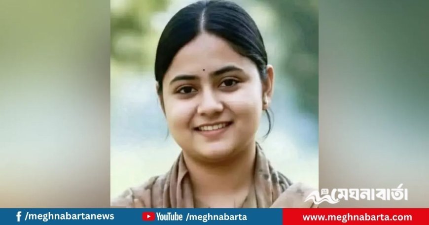 ‘খুঁইজেন না, বয়ফ্রেন্ডের সঙ্গে আছি’