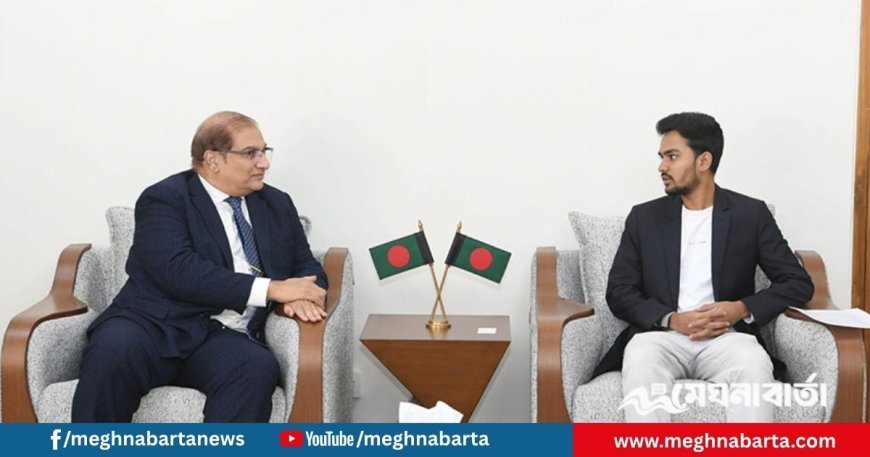 স্থানীয় সরকার উপদেষ্টার সঙ্গে পাকিস্তানের হাইকমিশনারের সৌজন্য সাক্ষাৎ