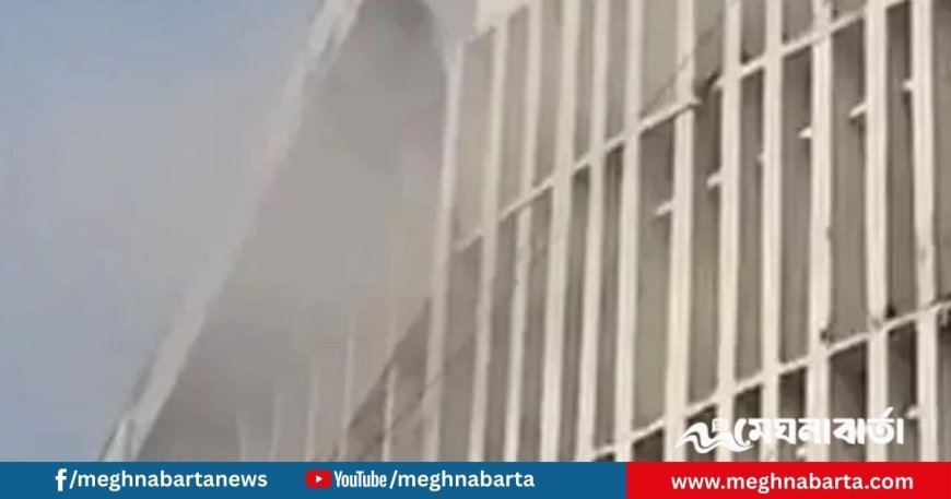 শাহবাগের পিজি হাসপাতালে আগুন, কাজ করছে ফায়ার সার্ভিস