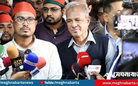 স্বরাষ্ট্র উপদেষ্টার সামনে দাঁড়িয়েই পদত্যাগের আলটিমেটাম সাদিক কায়েমের