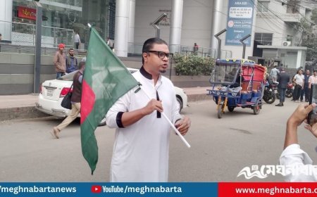 গুলশানে ভারতীয় দূতাবাসে ঘৃণা জানাতে পল্টন থেকে পদযাত্রা করেন রাশেদ প্রধান