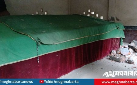 রাতের আঁধারে চার মাজারে হামলা, ঠাকুরগাঁওয়ে উত্তেজনা