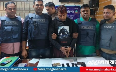 গাজীপুরে বিশেষ অভিযানে ২ পিস্তল ও ২৪ রাউন্ড গুলিসহ যুবক গ্রেপ্তার