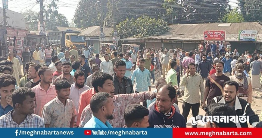 হাতীবান্ধায় সারের সংকটে উত্তাল কৃষকরা, দ্বিতীয়দিনেও মহাসড়ক অবরোধ