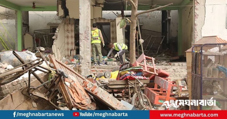 বোমা সরঞ্জাম উদ্ধার কেরানীগঞ্জের মাদ্রাসা থেকে, বিস্ফোরণে দেয়াল উড়ে গেছে