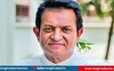 শিল্পখাতের মন্দায় ১৪ লাখ কর্মসংস্থান হারিয়েছে: এ কে আজাদ