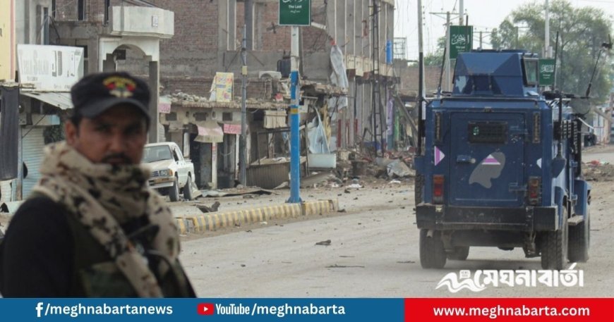 পাকিস্তান সীমান্তে বোমা বিস্ফোরণে নিহত ৬ পুলিশ সদস্য