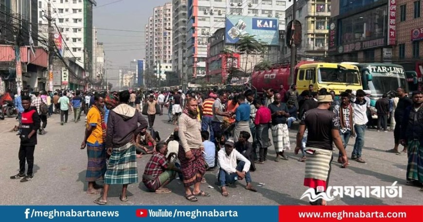 বাড্ডায় রিকশাচালকদের অবরোধে অচল কুড়িল–রামপুরা সড়ক